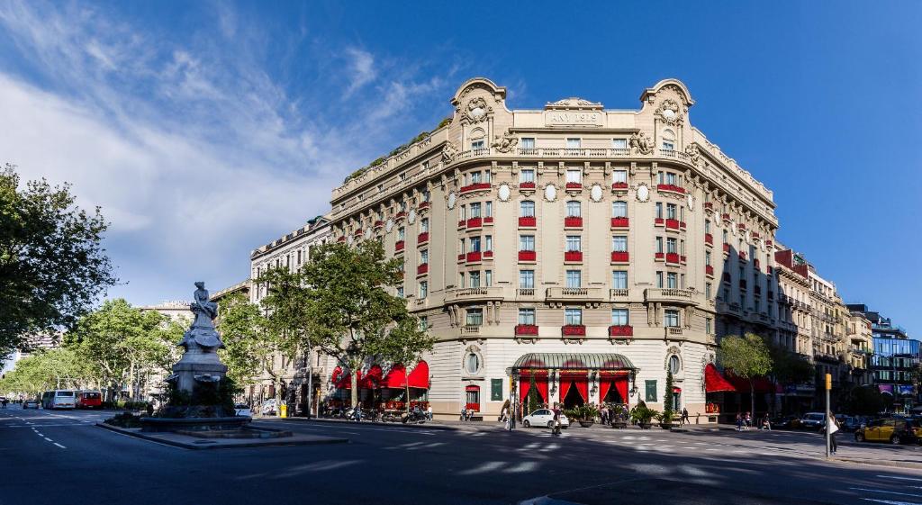 Hotel El Palace